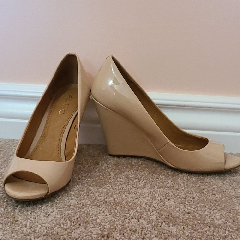 Aldo Nude Wedges